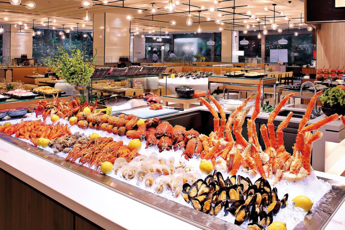 Top 10 Best Hotel Buffets In Kuala Lumpur 2025 4 Lemon-Garden-Cafe-seafood-buffet