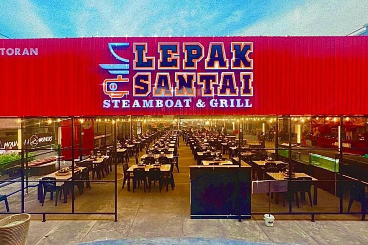 Top 10 Best Steamboat Restaurants in Ipoh 2025 18 Lepak-Santai-Steamboat-and-Grill-exterior