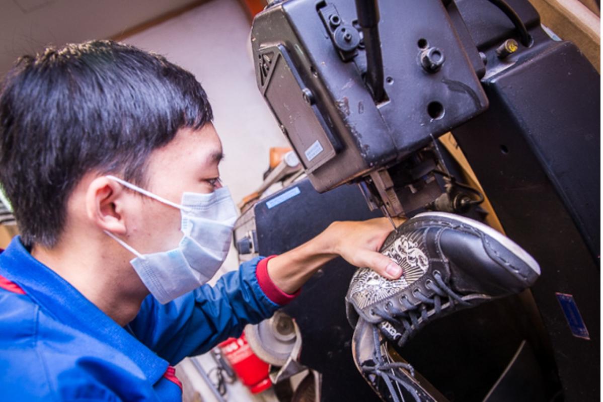 Top 10 Best Shoe Cleaning Services in PJ and KL 2025 6 Mister Minit Mid Valley 1 1