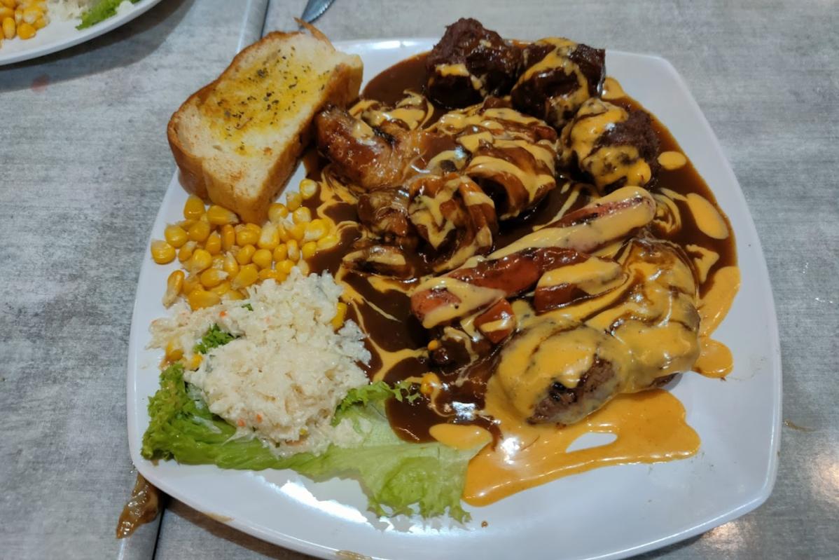 Top 10 Best Western Food Restaurants in Penang 2025 3 Pak-Mat-Western-Cafe-food