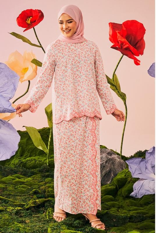 Top 16 Best Online Boutiques for Raya Outfits in Malaysia 2024 3 Poplook 2 e1710135315349