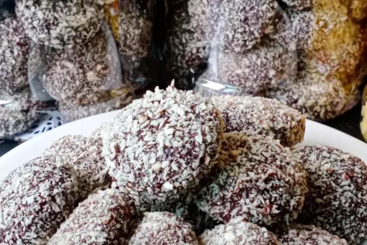 30 Easy & Delicious Kuih Raya Recipes in 2025 29 Snow Almond Cookies