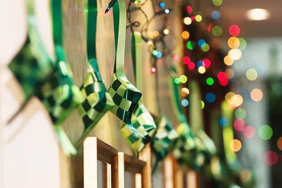 10 Best Things To Do During Hari Raya Aidilfitri & Hari Raya Haji 2025 3 Spruce Up Your Home With Raya Decorations