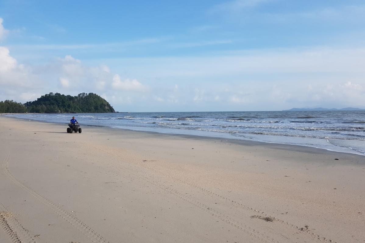 10 Tempat Terbaik Untuk Sambutan Ulang Tahun di Johor 2025 23 Tanjung-Leman-Beach