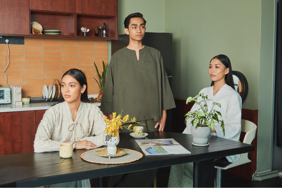 10 Best Things To Do During Hari Raya Aidilfitri & Hari Raya Haji 2025 6 Wear The Best Raya Outfits And Accessories 1 1