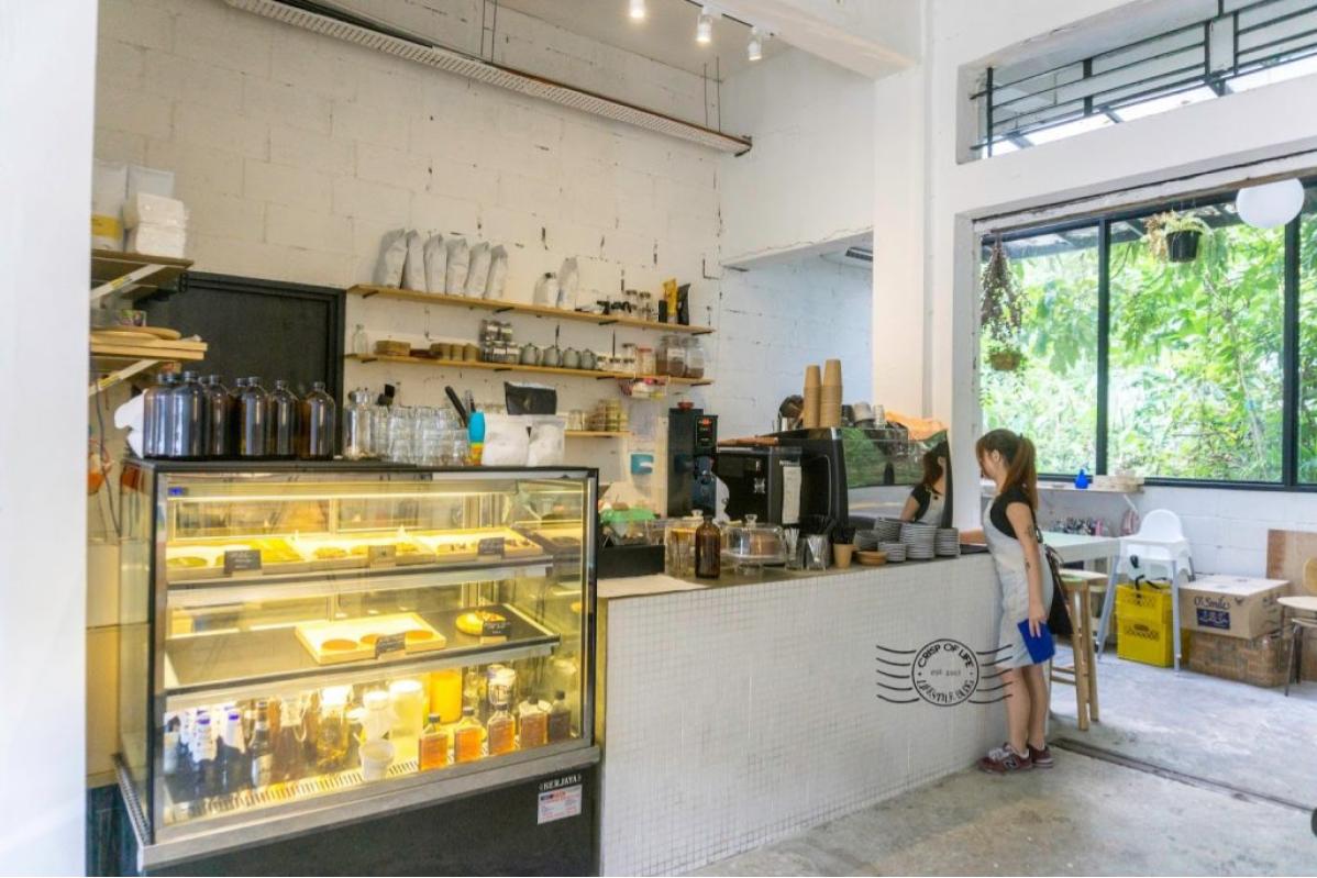 Top 15 Best Breakfast Restaurants in Kota Kinabalu 2025 2 Woo-interior