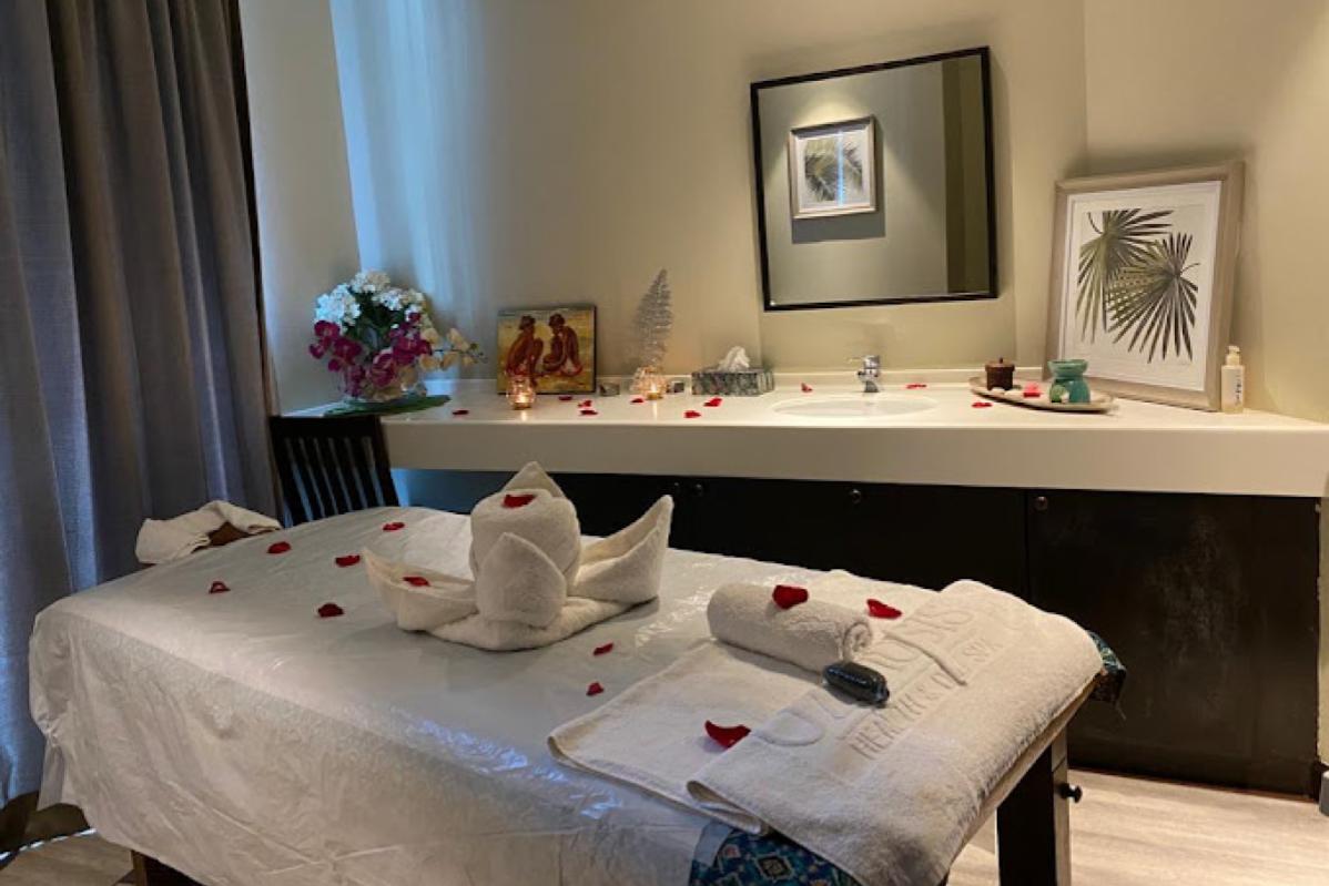 10 Spa Pasangan Terbaik Untuk Hari Ibu Bapa di KL & Selangor 2024 12 Ozmosis Health Day Spa 1