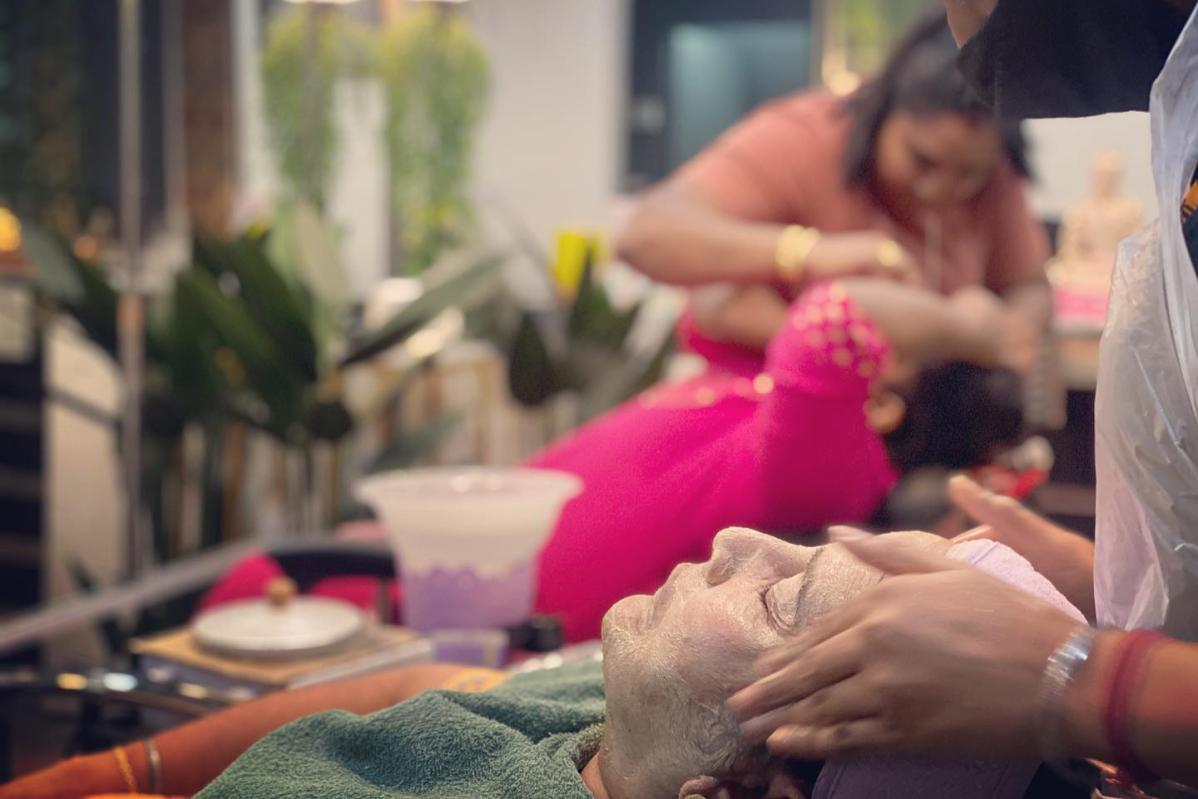 10 Salun Kecantikan Terbaik di Pulau Pinang 2025 3 Chandnis Beauty 1