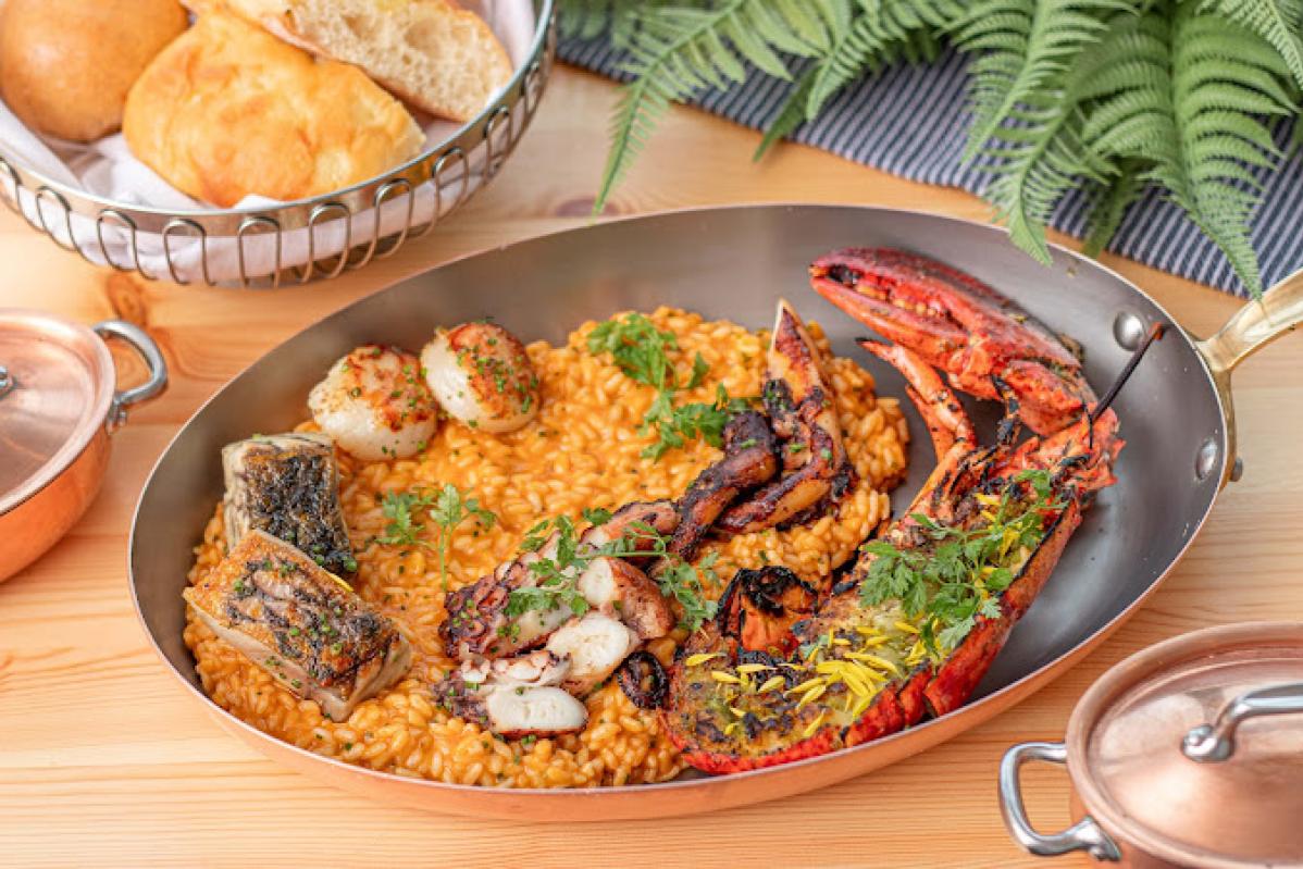 10 Restoran Terbaik Untuk Dilawati Pada Hari Ibu Bapa di KL 2024 13 Horizon Grill 1