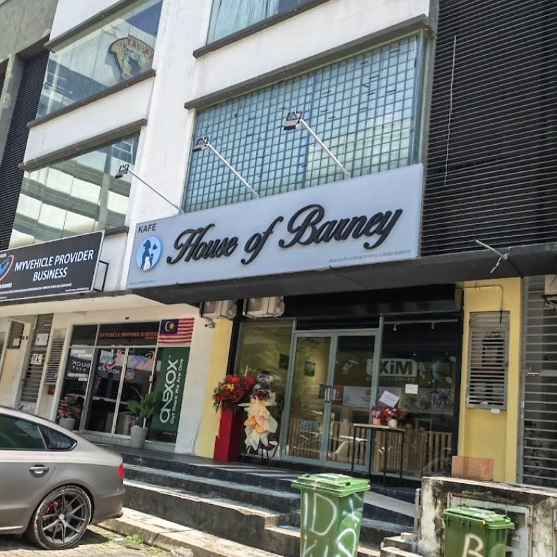 Top 20 Best Dog Cafes in Malaysia 2025 21 House Of Barney