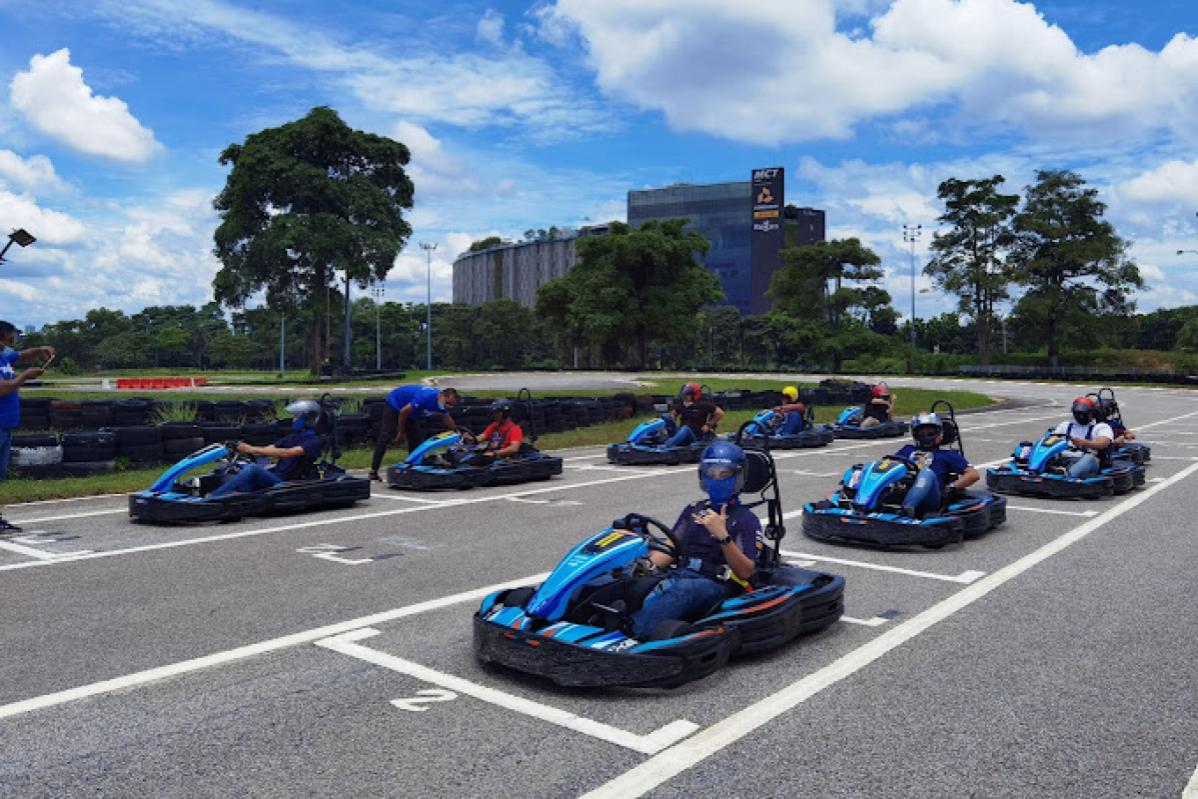 10 Tempat Terbaik untuk GoKarting di Malaysia 2025 9 Pinnacle Kart Subang Jaya