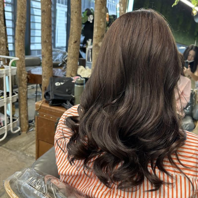 Top 20 Best Hair Salons in KL & Selangor 2025 13 Walking On Sunshine @ Mont Kiara specialises in hair perming