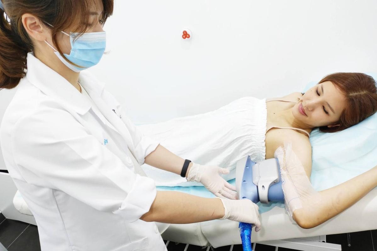 Top 10 Best Fat Freezing Treatment Clinics in Penang 2025 13 Dr Chong Clinic 10