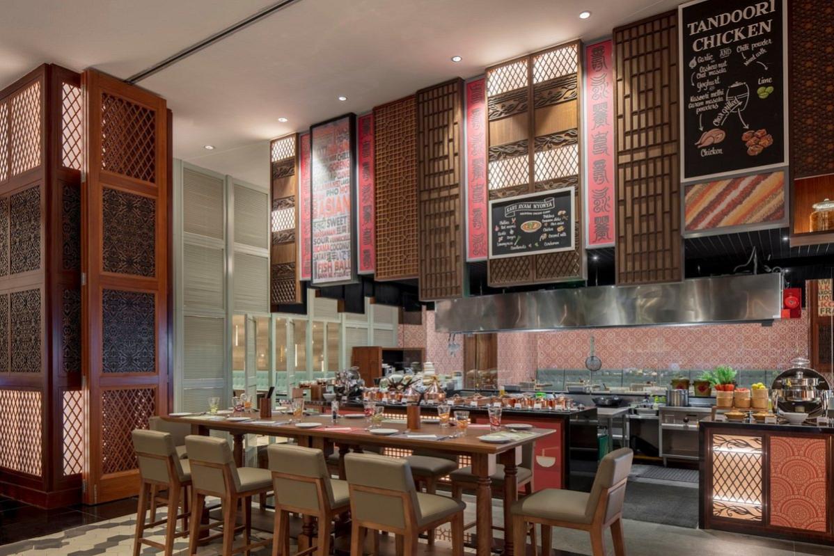 Top 8 Best Christmas Dinner Buffets in Johor 2024 14 Christmas Celebration Amaya Food Gallery at Amari Johor Bahru