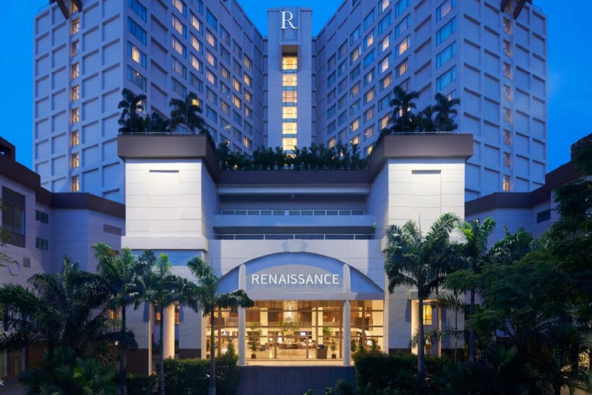 Top 8 Best Christmas Dinner Buffets in Johor 2024 12 REN Festive Dinner Buffet Cafe BLD at Renaissance Johor Bahru Hotel