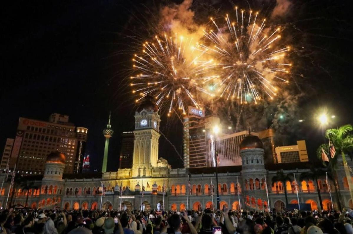 Top 8 Best New Year’s Eve Destinations in Malaysia 2025 7 Dataran Merdeka KL