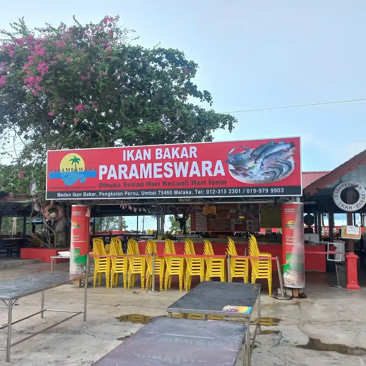 Top 10 Ikan Bakar in Melaka 2026 2 Restoran Ikan Bakar Parameswara Umbai Melaka charcoal grilled fish
