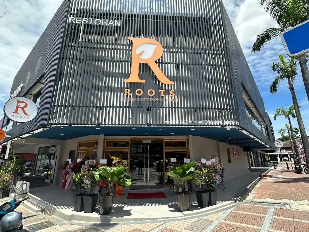 Top 10 Vegan Restaurants in KL & Selangor 2026 2 Roots Bangsar plant-based restaurant Kuala Lumpur vegan fusion