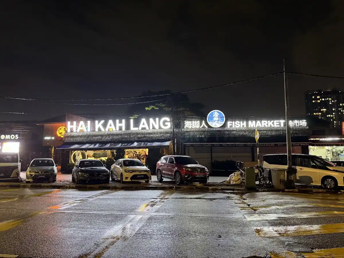 Top 10 Seafood in Johor Bahru 2026 3 Hai Kah Lang seafood soup noodle Taman Sentosa Johor Bahru