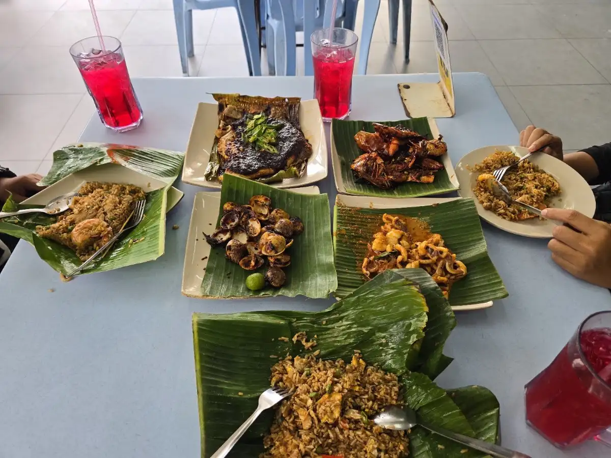 Top 10 Seafood in Johor Bahru 2026 4 Modern Fishing Restaurant Stulang Laut Johor Bahru live seafood