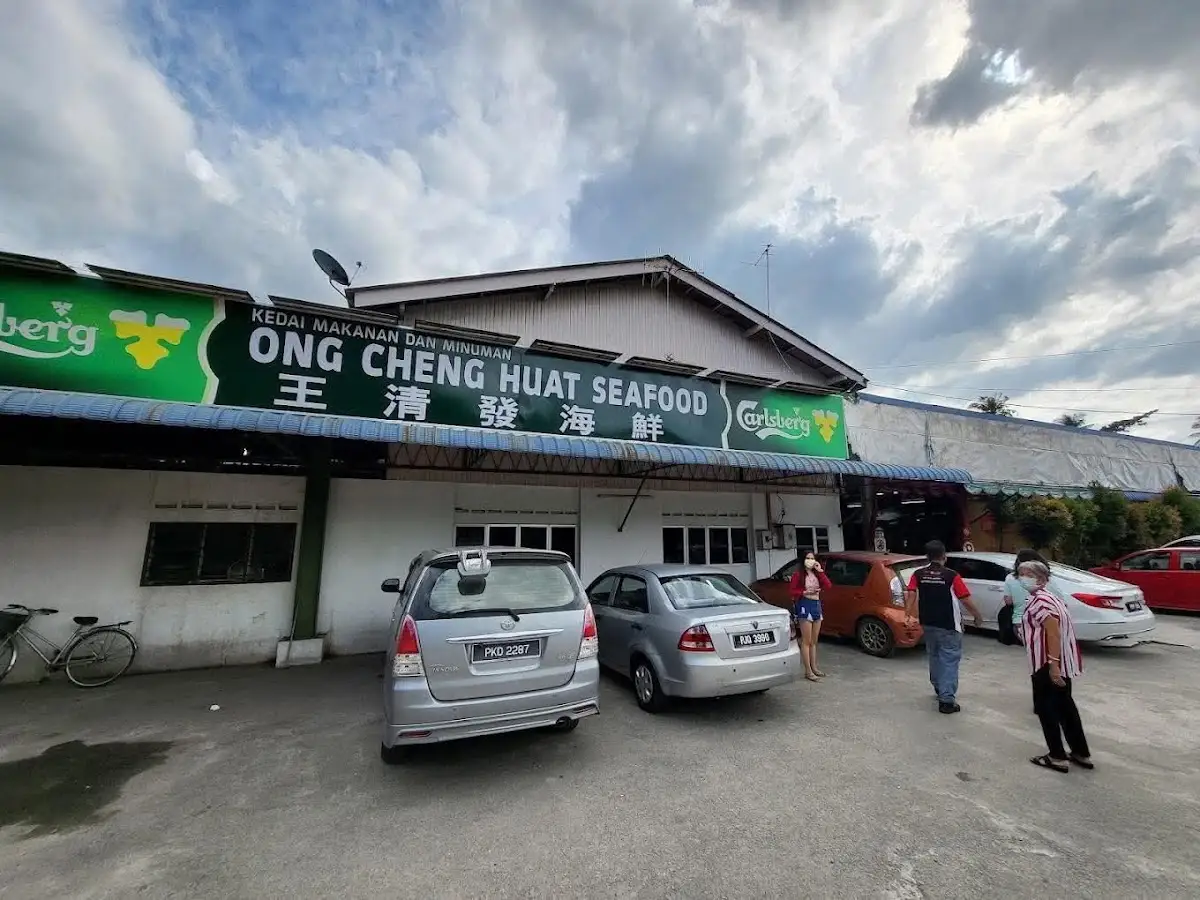 Top 10 Seafood in Penang 2026 5 Ong Cheng Huat Seafood Restaurant Bagan Lallang Butterworth Penang