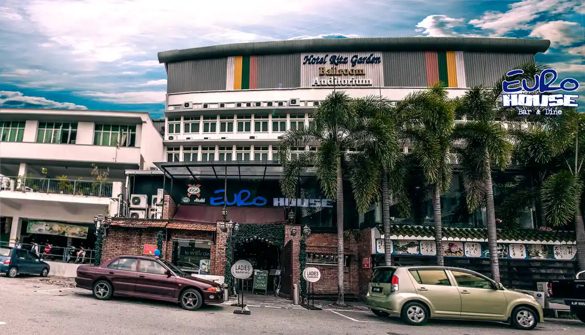 Top 10 Western Food in Ipoh 2026 6 Euro House Ipoh western food pizza ribs live music