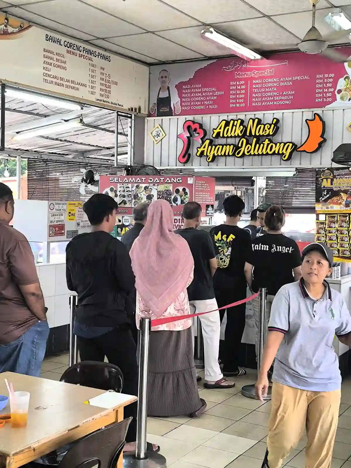 Top 10 Nasi Ayam in Penang 2026 8 Adik Nasi Ayam Jelutong Penang halal roasted chicken rice