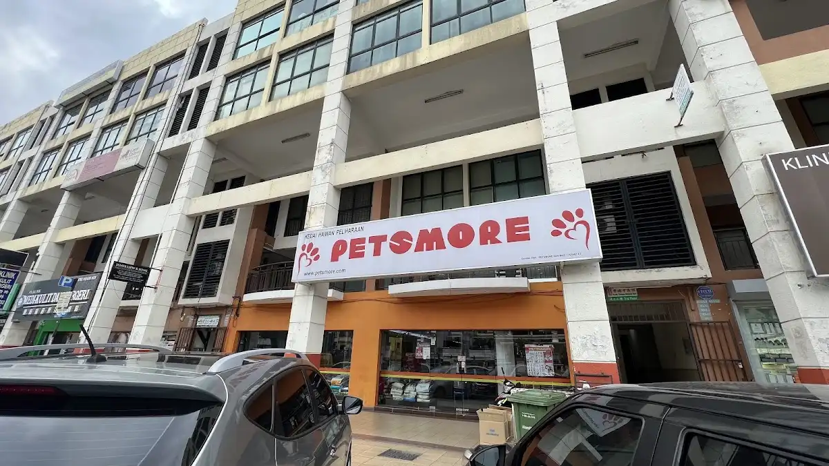 Top 10 Pet Shops in KL & Selangor 2026 8 Petsmore Kepong Metro Perdana pet shop Kuala Lumpur