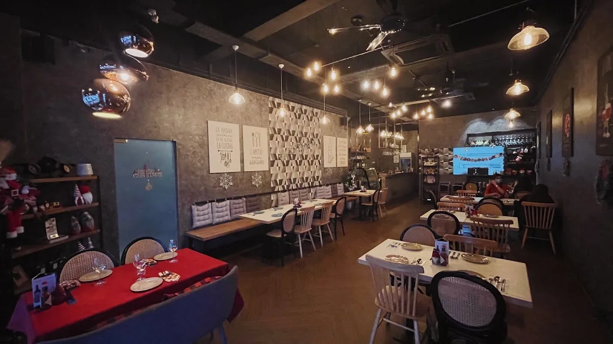 Top 10 Western Food in Johor Bahru 2026 9 Basilico Restaurant Taman Mount Austin Johor Bahru Italian pasta pizza