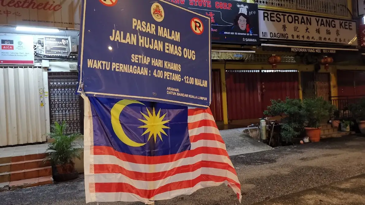 Top 10 Night Markets in KL & Selangor 2026 9 Pasar Malam Jalan Hujan Emas OUG Kuala Lumpur Thursday night market