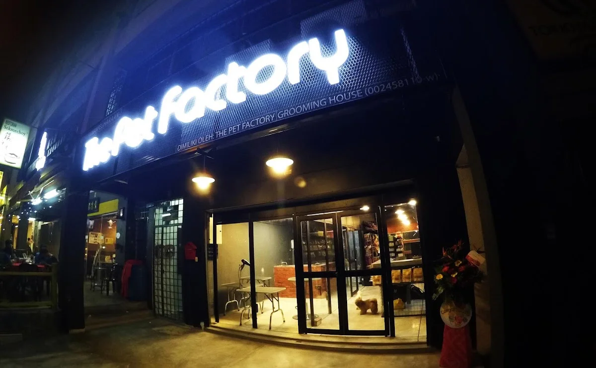 Top 10 Pet Shops in KL & Selangor 2026 9 The Pet Factory Bandar Menjalara Kepong pet shop