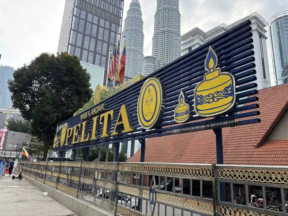Top 10 Mamak in KL & Selangor 2026 2 Restoran Nasi Kandar Pelita KLCC mamak nasi kandar Kuala Lumpur