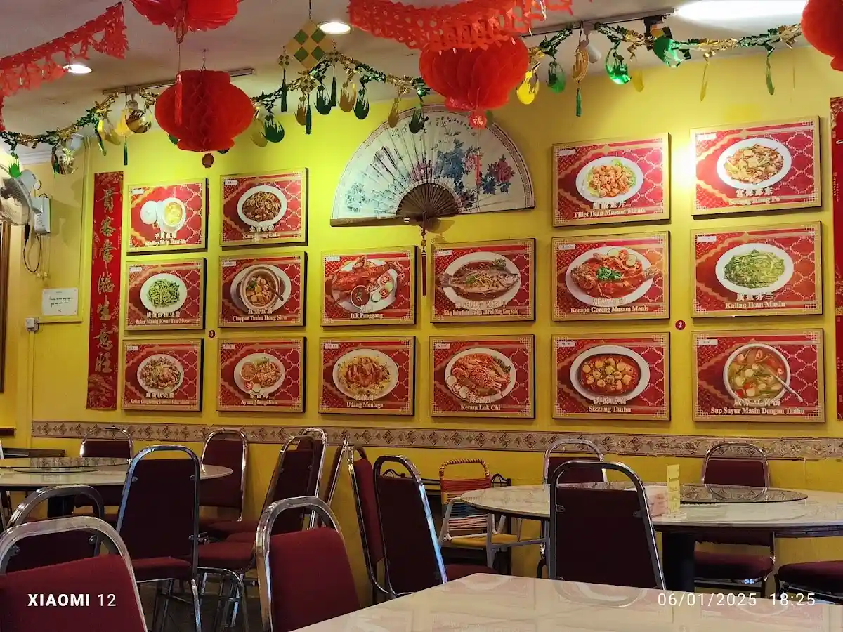 Top 10 Seafood in Ipoh 2026 8 Restoran Hj Sharin Low Greenhill Ipoh halal Chinese Muslim seafood