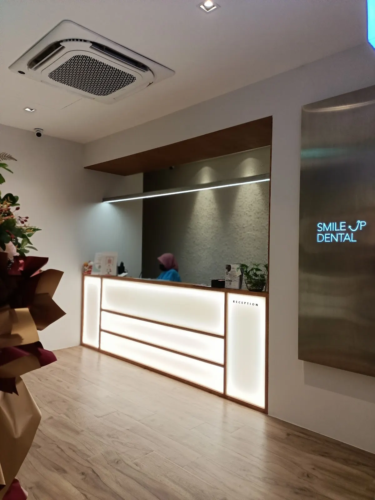 Top 10 Dental Clinics in Sri Petaling 2026 8 Smile Up Dental Sri Petaling general and cosmetic dental clinic Jalan Radin Tengah Kuala Lumpur