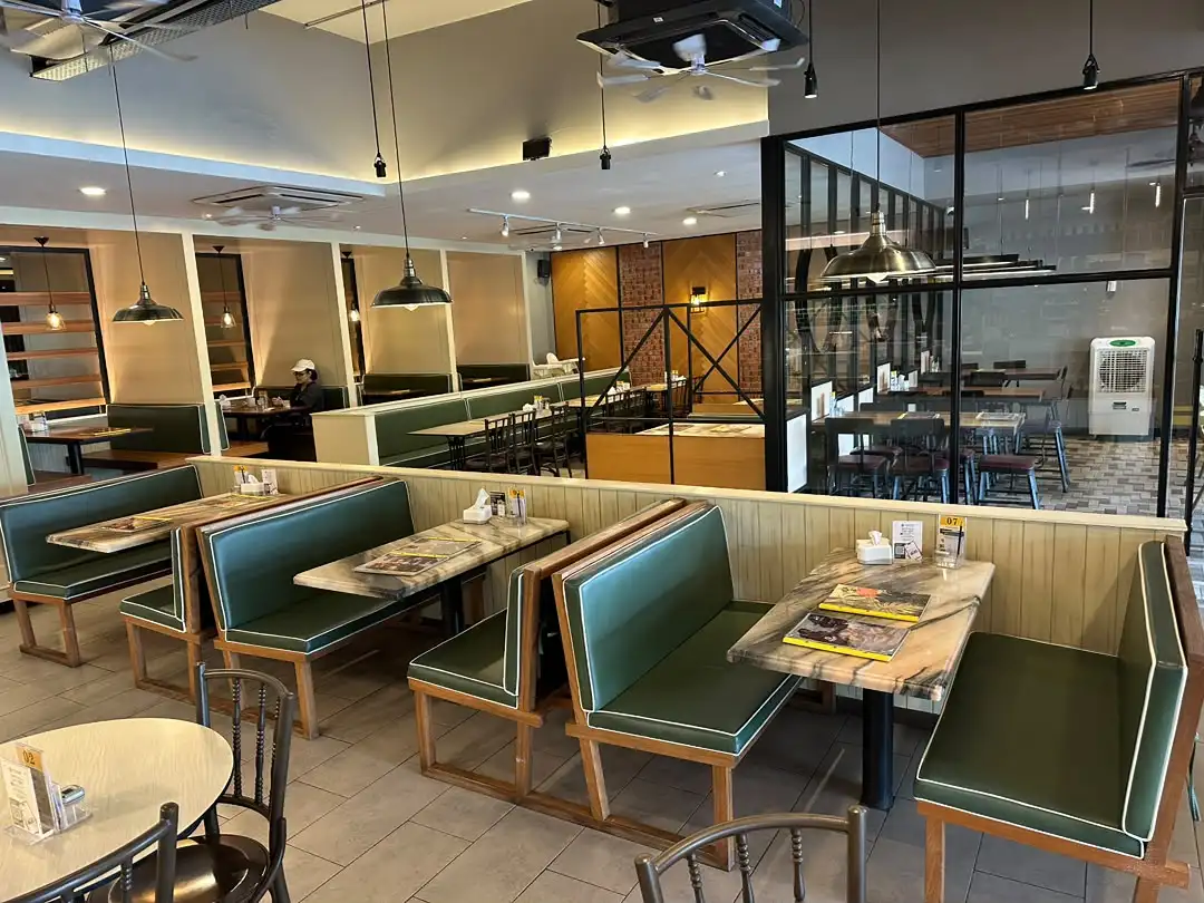 Top 10 Kopitiam in KL & Selangor 2026 10 Hometown Hainan Coffee Desa Petaling Kuala Lumpur Hainanese kopitiam