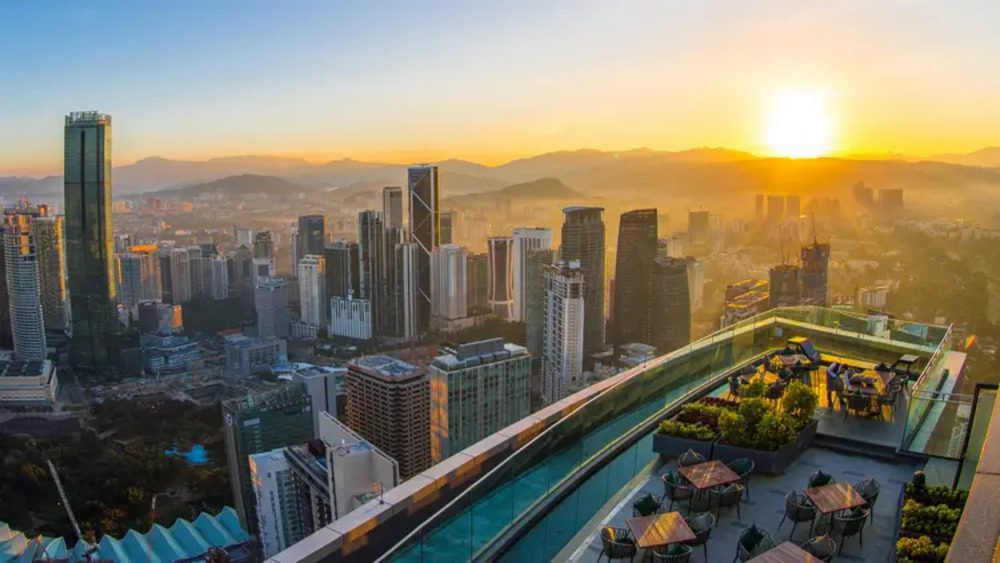 Top 10 Best Luxury Hotels in Kuala Lumpur 2026 10 Banyan Tree Kuala Lumpur rooftop dining experience