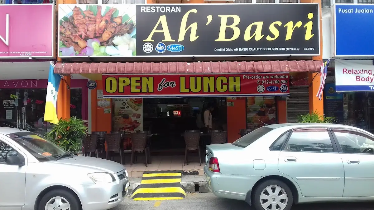 Top 10 Satay in Penang 2026 2 Ah Basri Asian Satay Bayan Lepas Penang charcoal satay skewers
